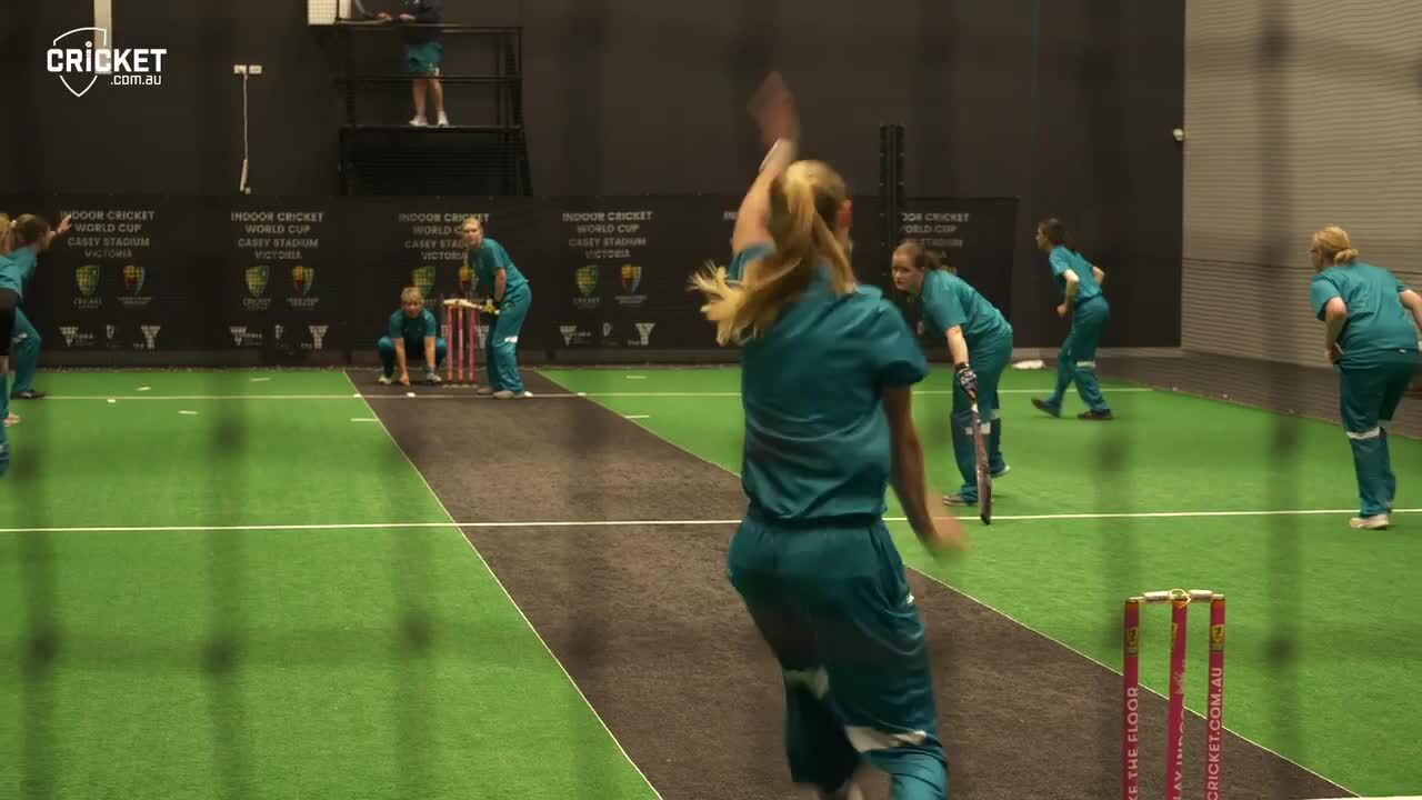 aussie-men-and-women-to-defend-indoor-world-cup