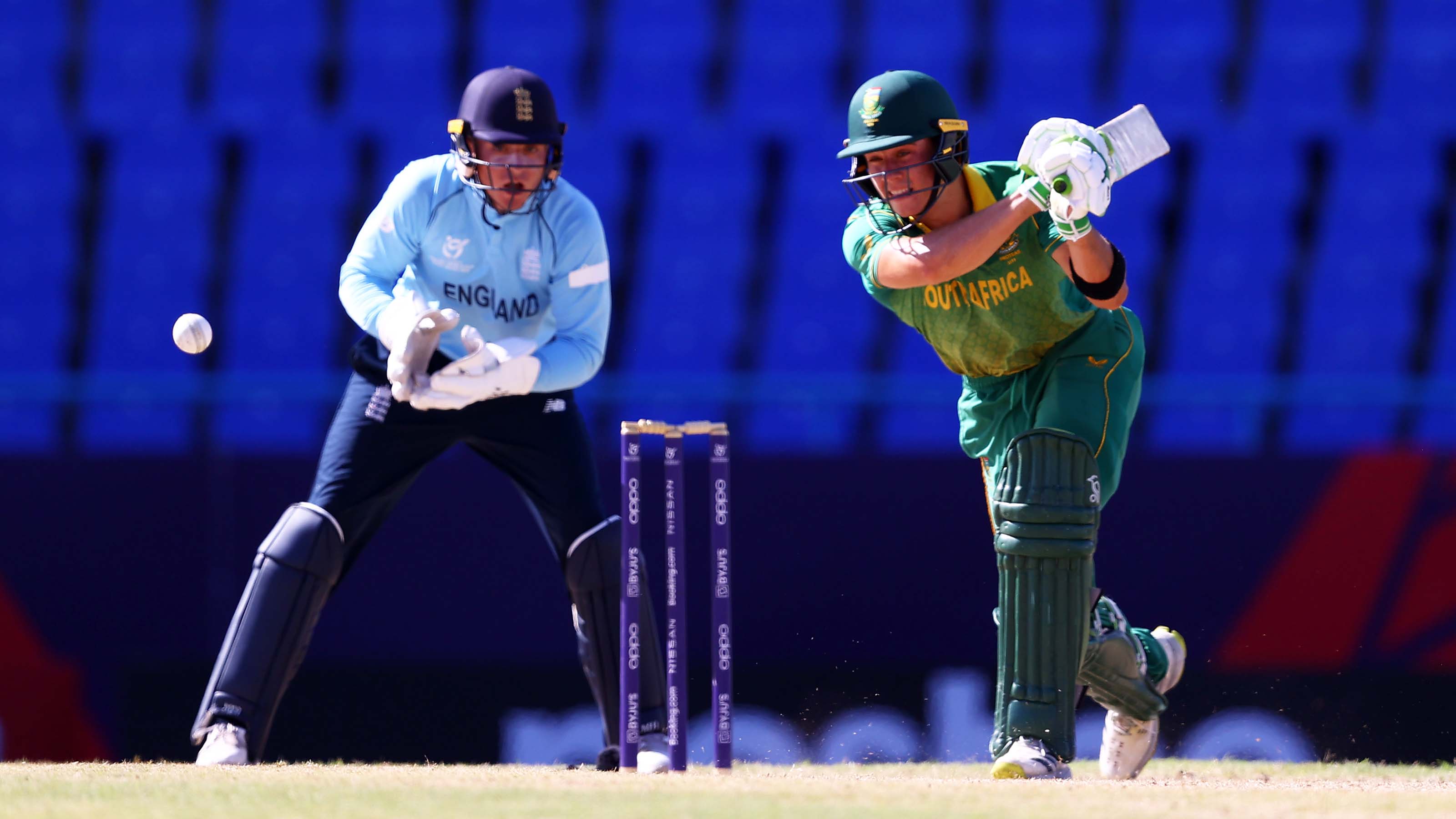 Live: Brevis' 125: Will The Aussies Pull Off The Impossible 219 Chase? - 71ay04h