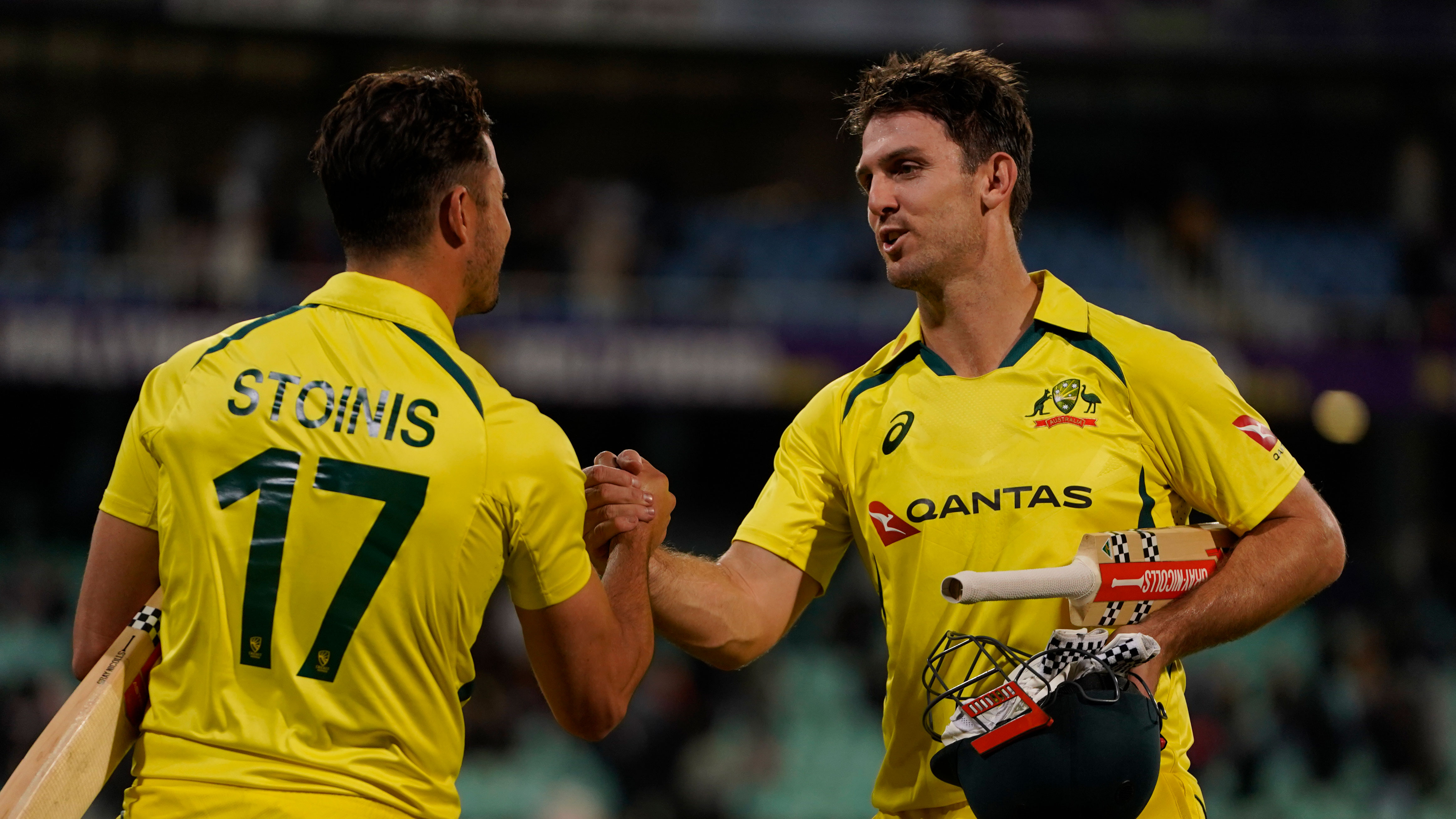 Crushing victory seals T20 series for Australia