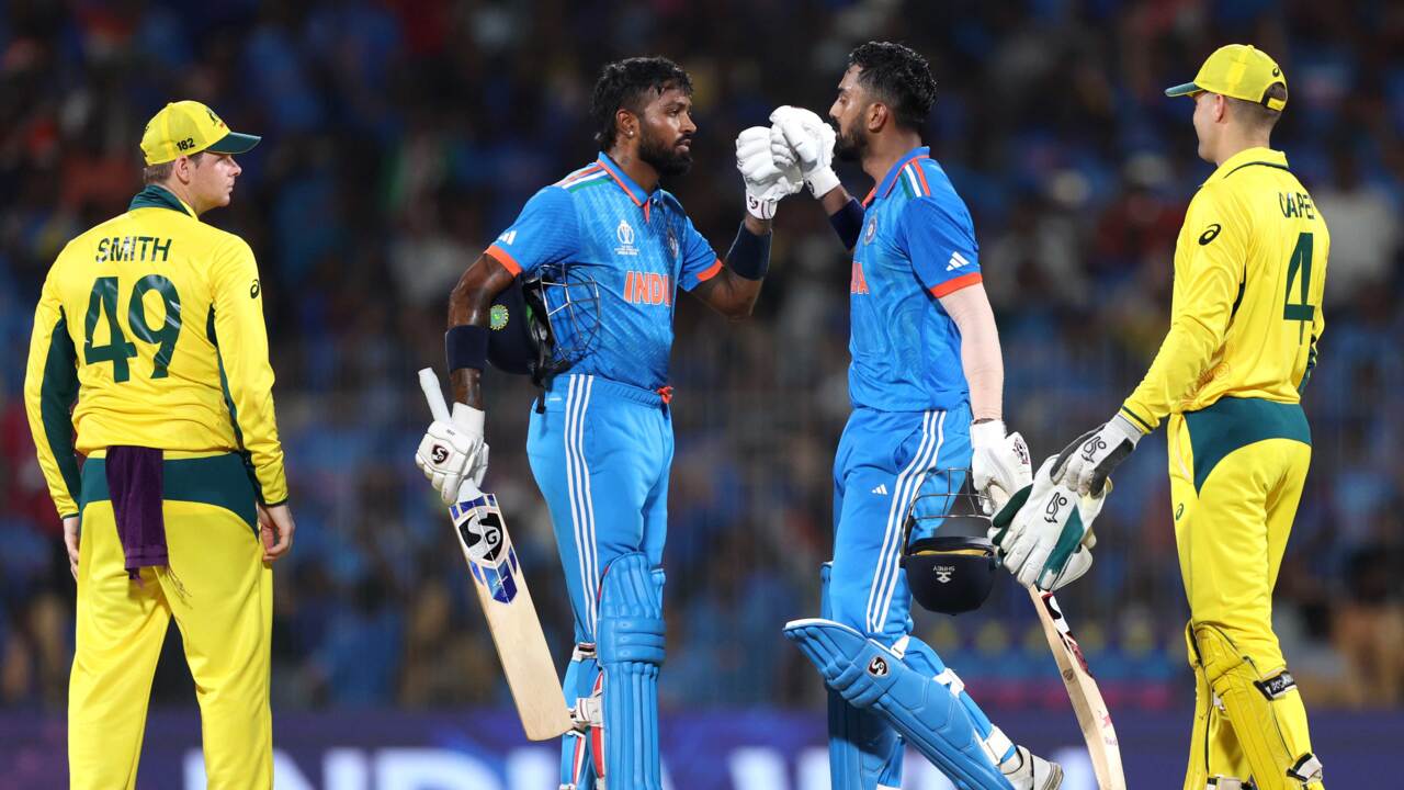 Australia's World Cup off to rocky start as India cruise home