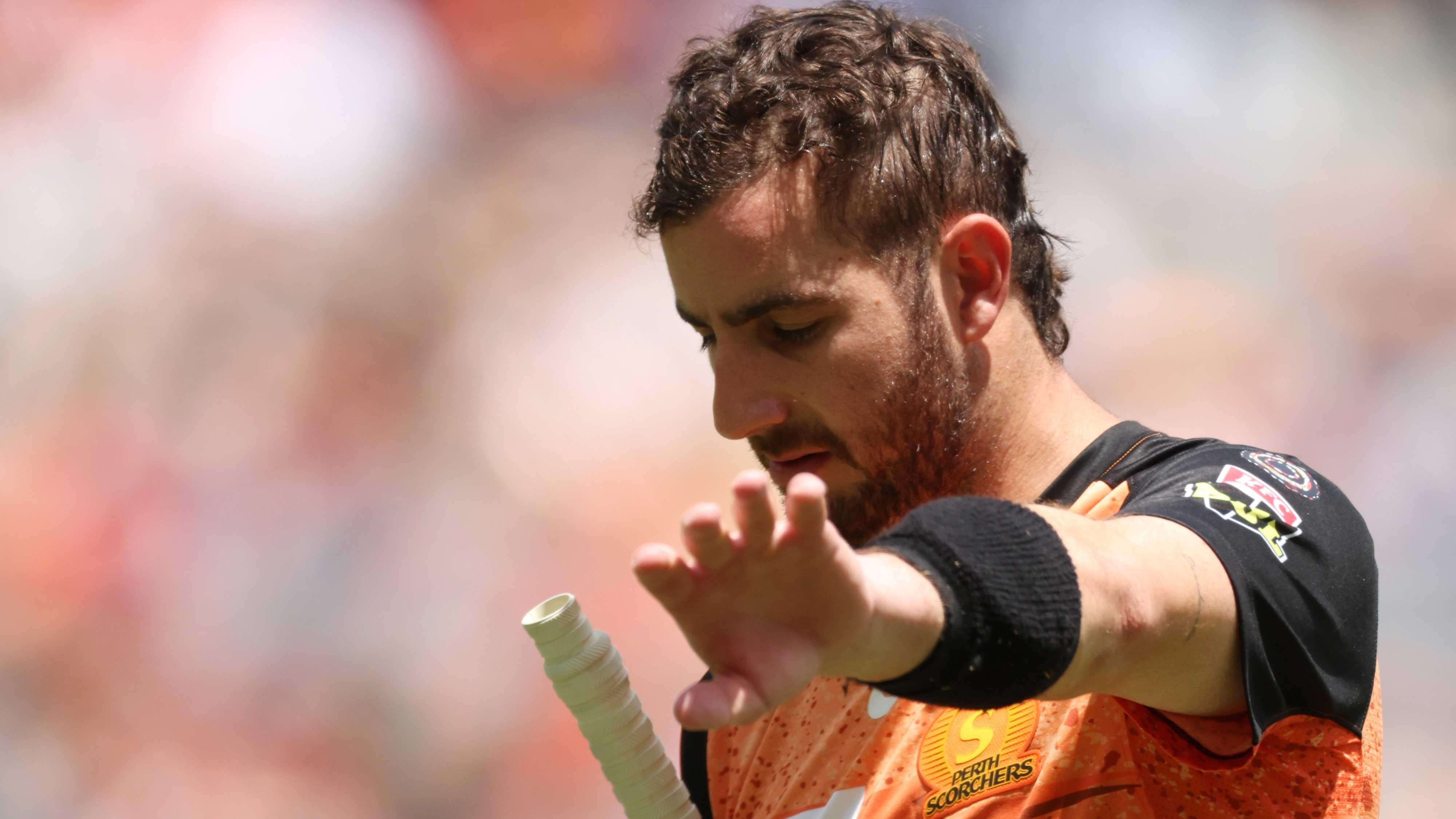 Eskinazi exits with finger injury in blow for Scorchers