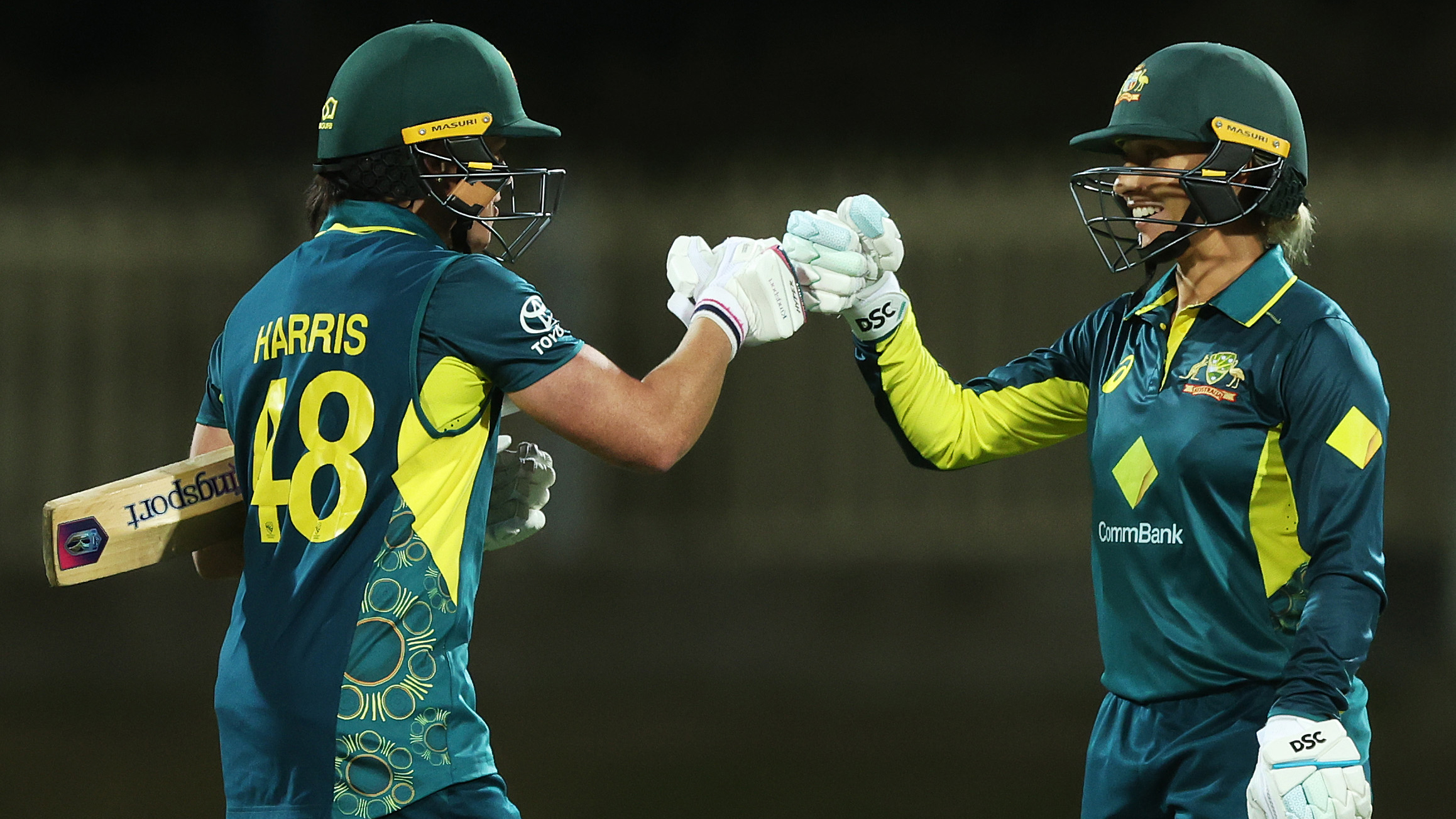 Mooney dominates chase as Aussies win tense T20 decider