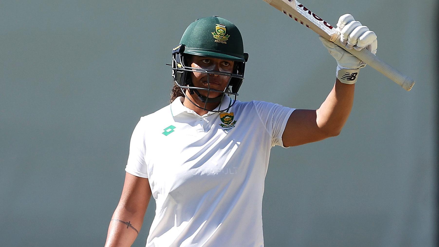 Tryon digs in to stall Australian charge