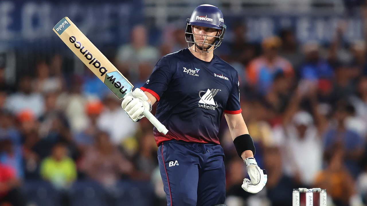 Steve Smith looking visibly frustrated during the MLC final.