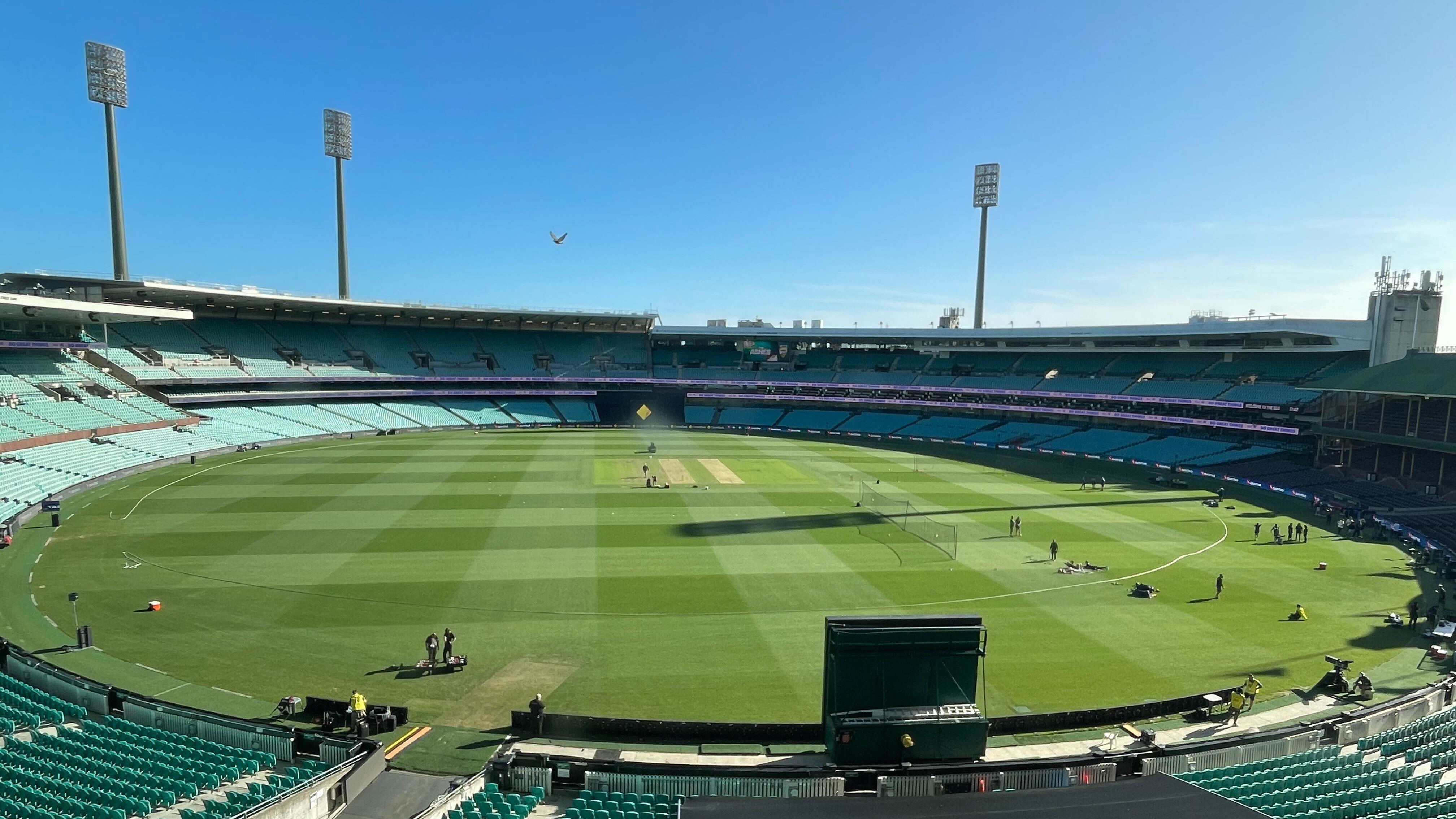 LIVE BLOG Ashes T20s begin in Sydney