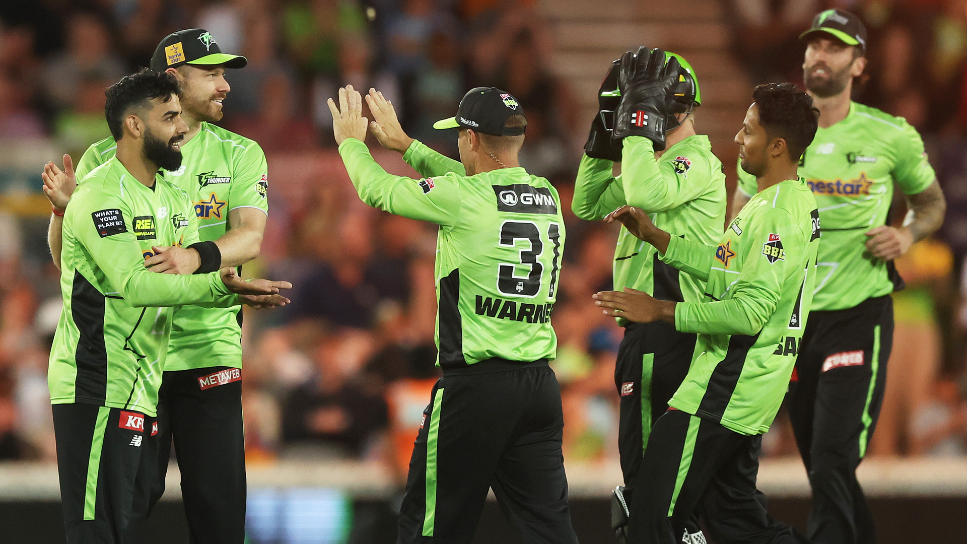 Shadab finishes off Thunder openers' good work | cricket.com.au