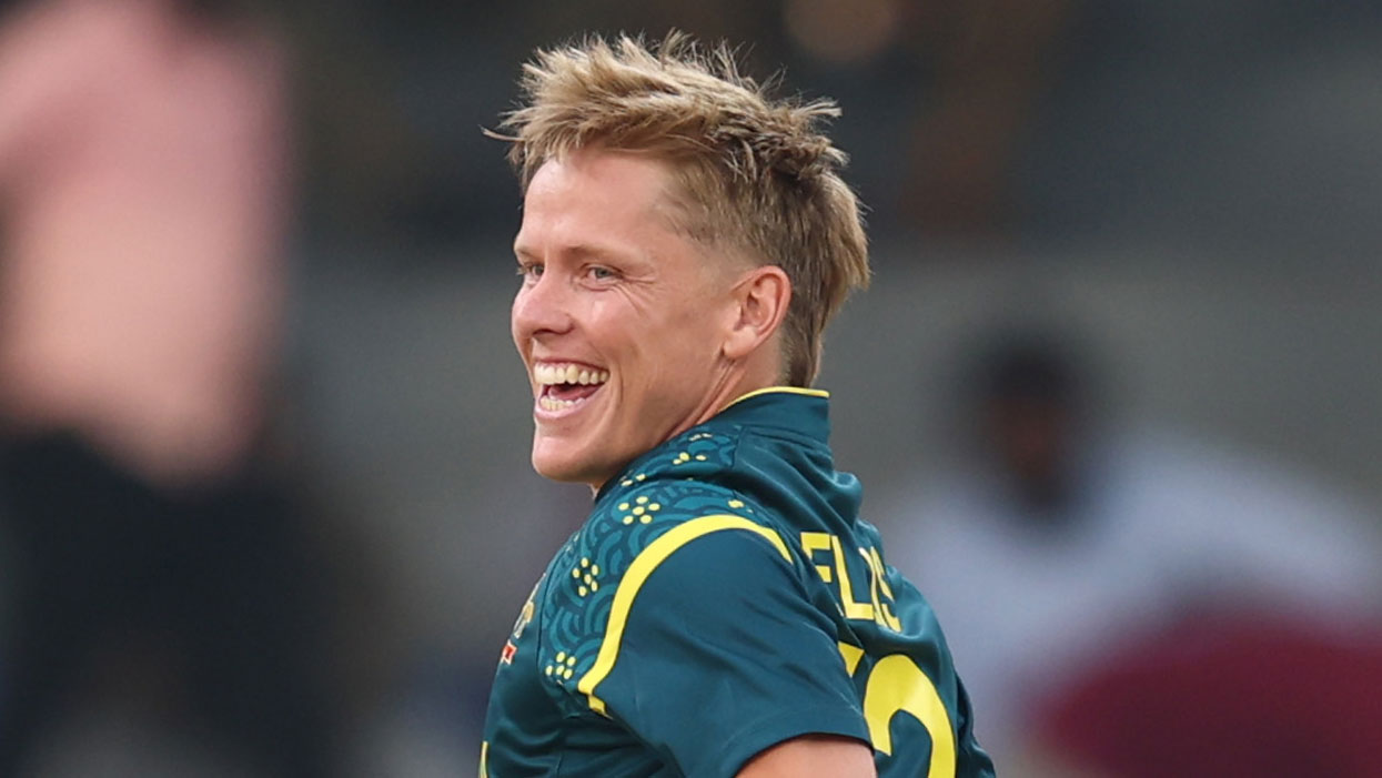 First ball, every ball: Ellis 'chaos' puts Ireland in a spin