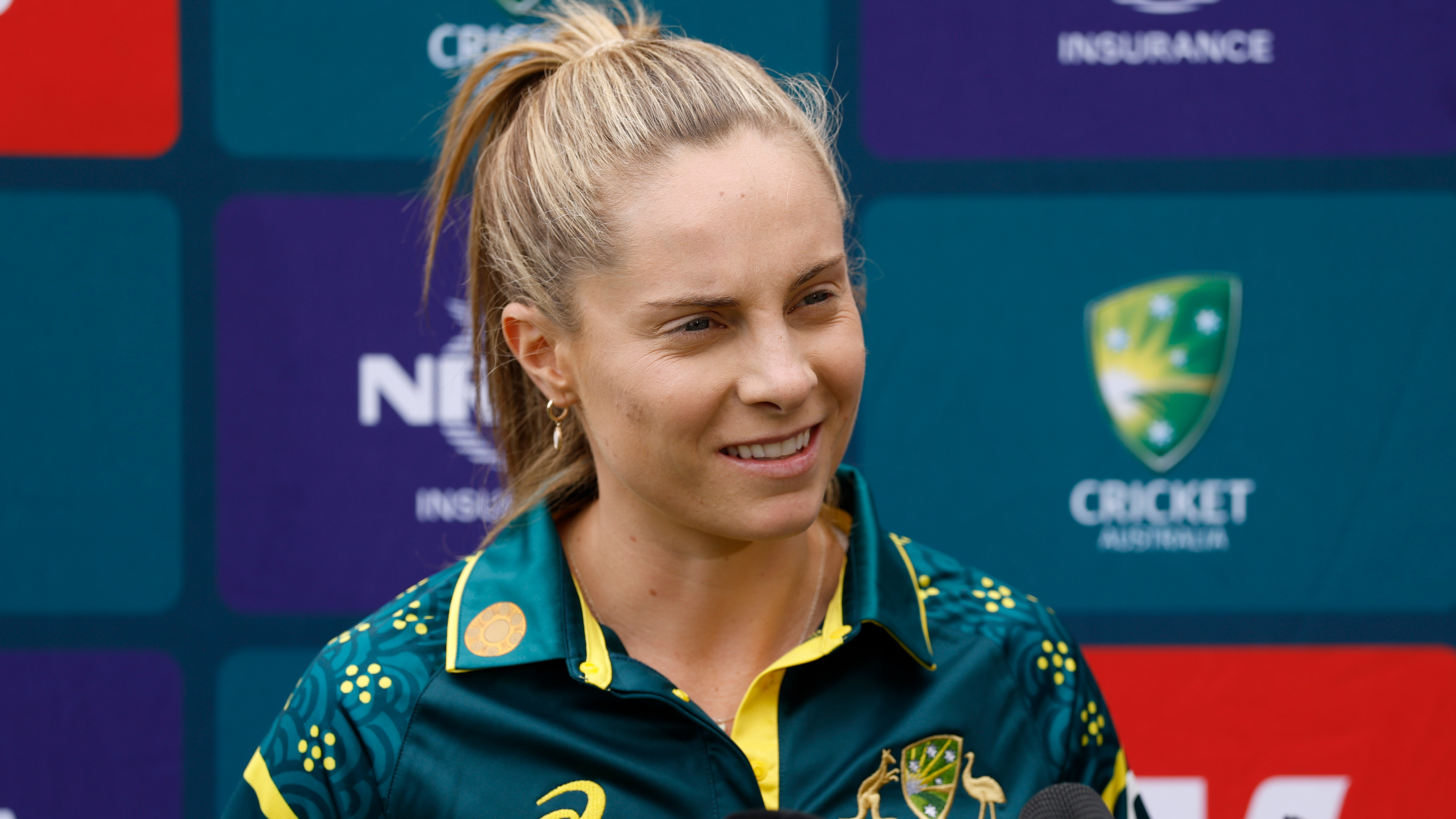 Australia back 'fluidity' to combat disruption as crunch clash looms