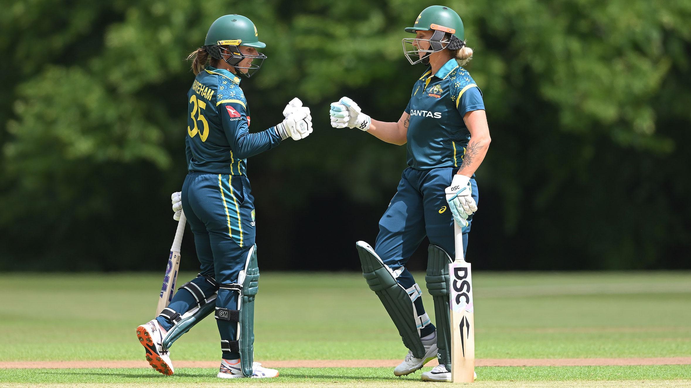 Gardner, Warham punish Proteas in practice match