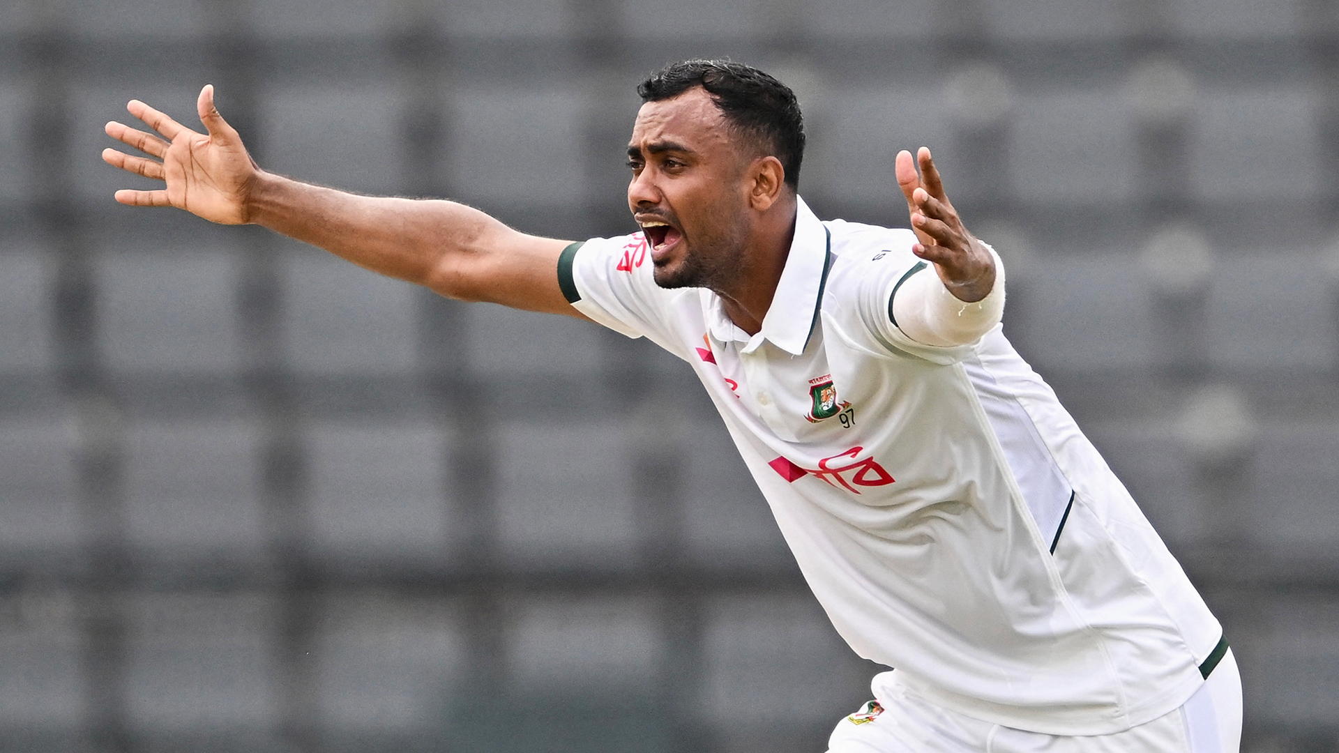 Bangladesh delay call on Shoriful recall