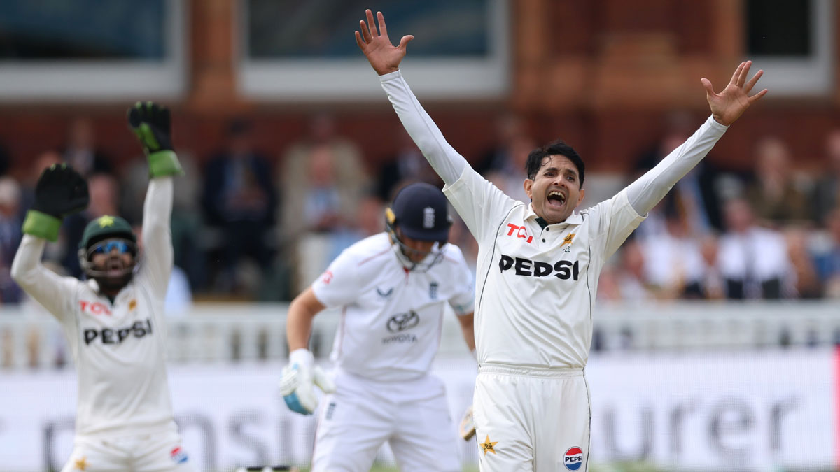 Abbas gives Pakistan edge with four-for against England | cricket.com.au