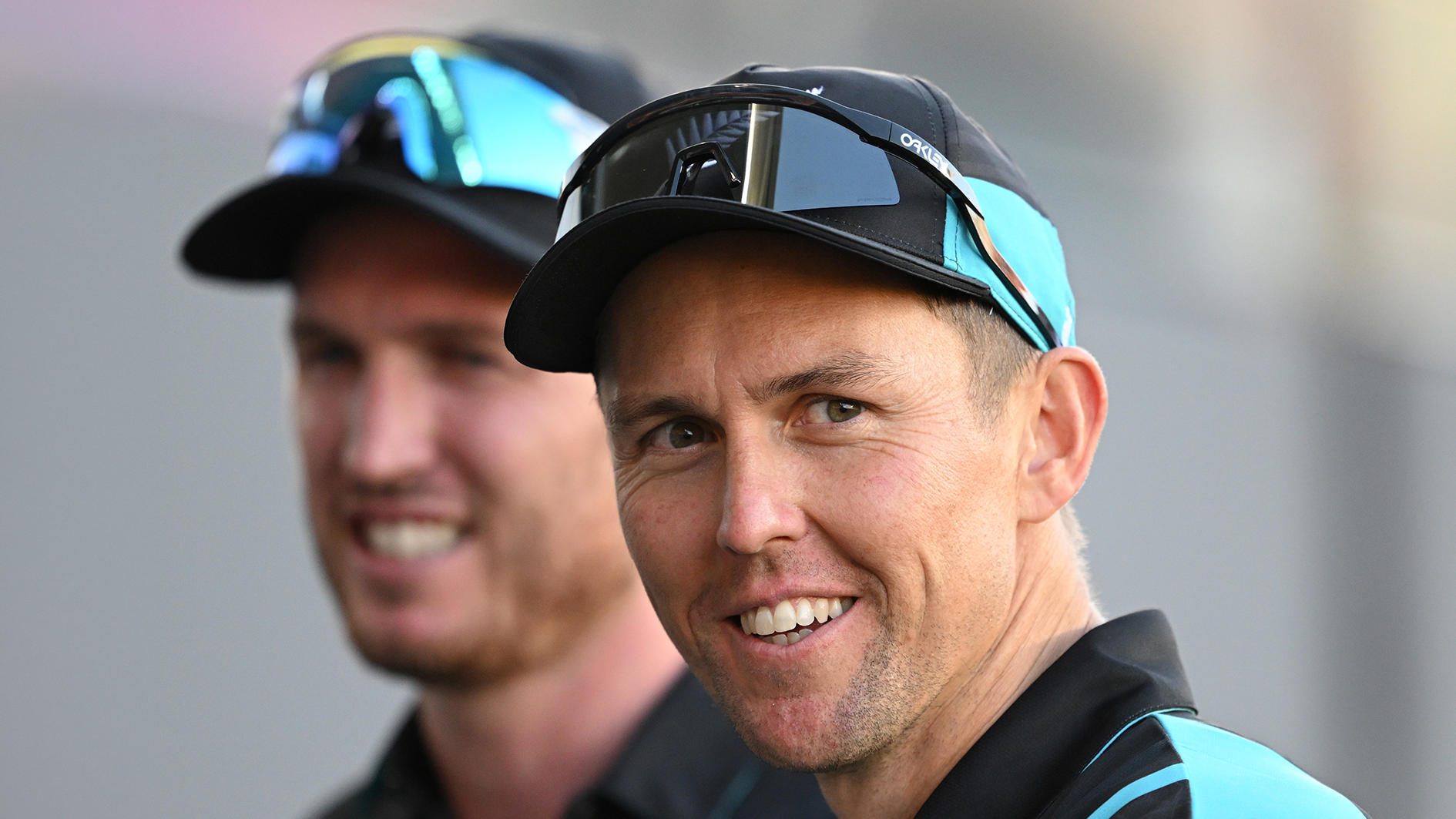 Thunder-Boult strikes Sydney as Kiwi quick commits to BBL