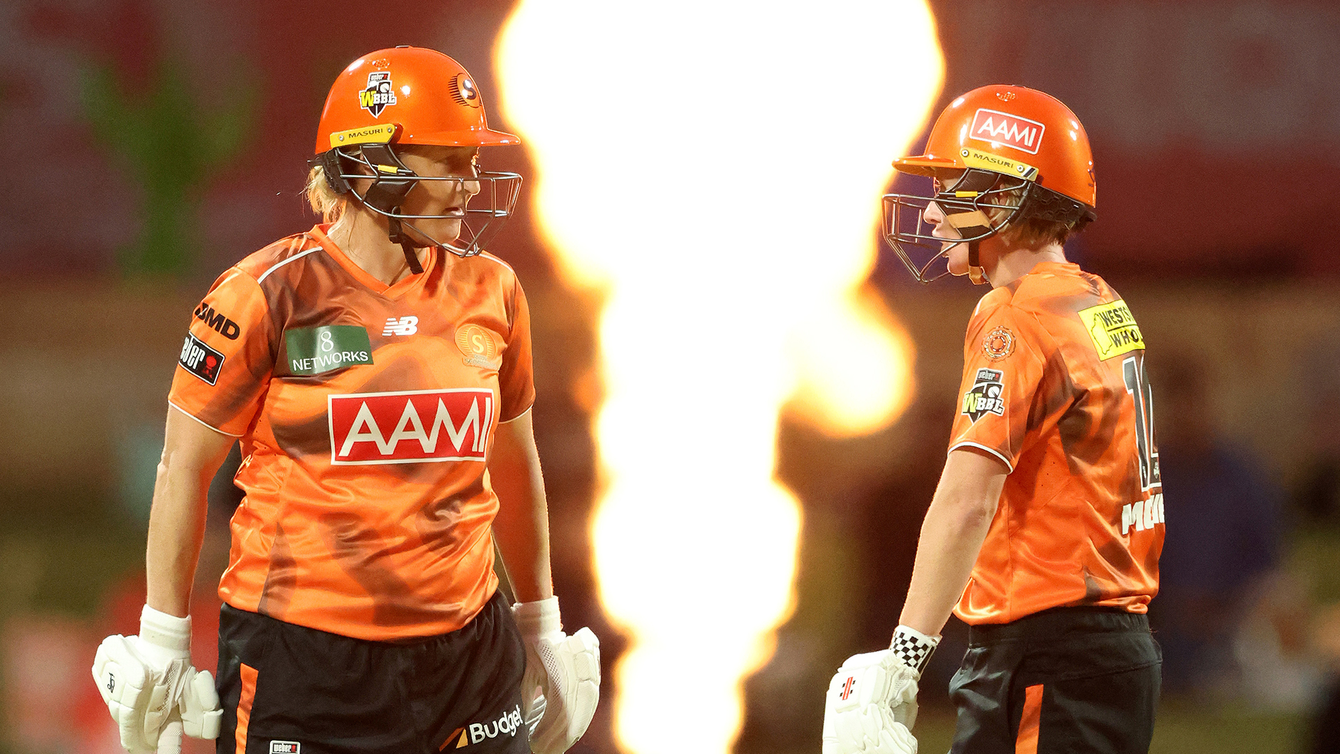 Red-hot Scorchers pummel wasteful Renegades