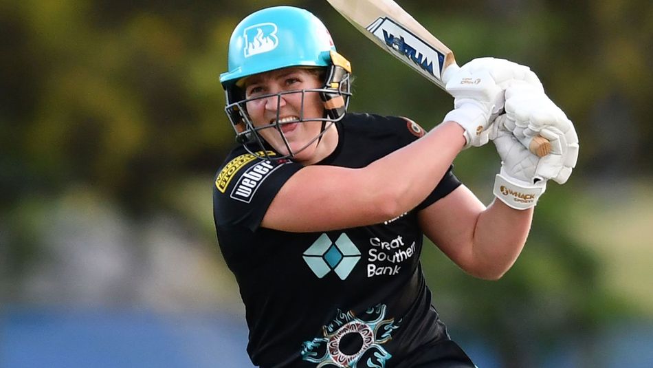 Laura Xarris yalangoch Laura Xarris yalangoch