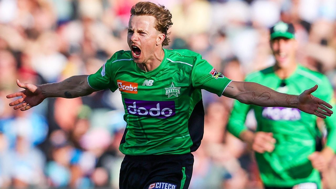 Curran can't be stopped with these pearlers