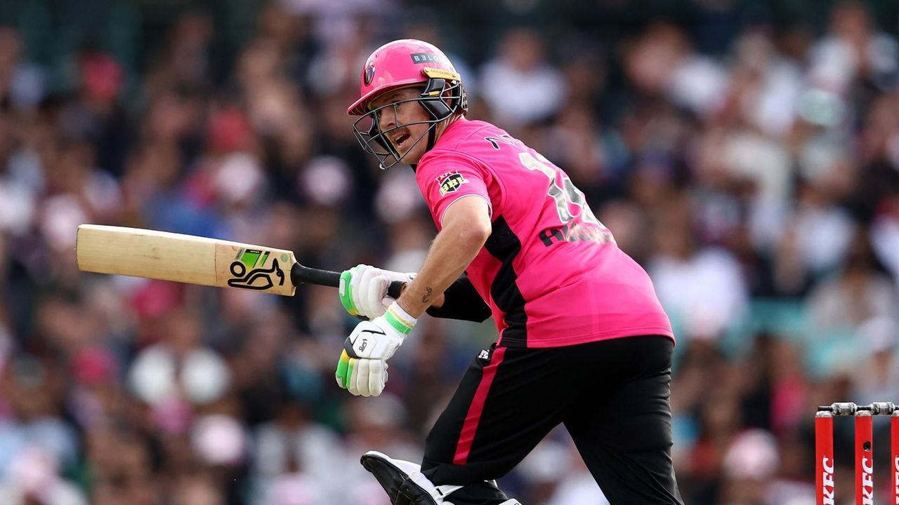 Hughes salvages Sixers' innings with perfect placement