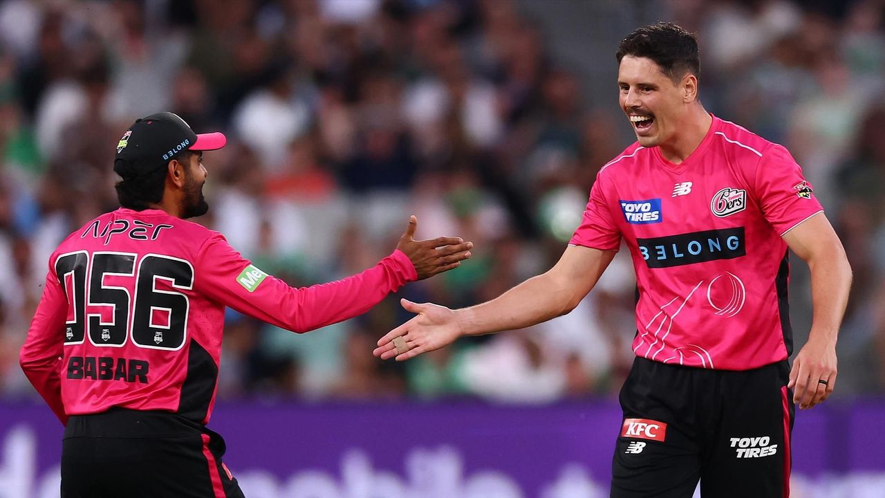 Dwarshuis demolishes Stars with fabulous 4fa