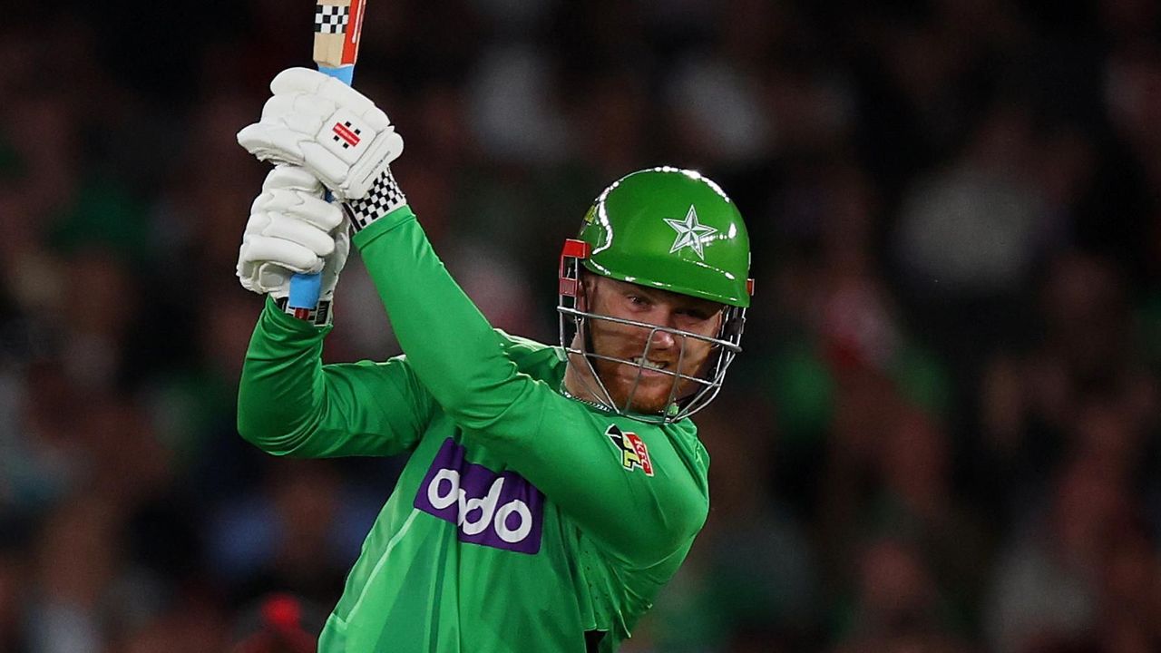 Rogers sets it up for Stars with blistering half-ton