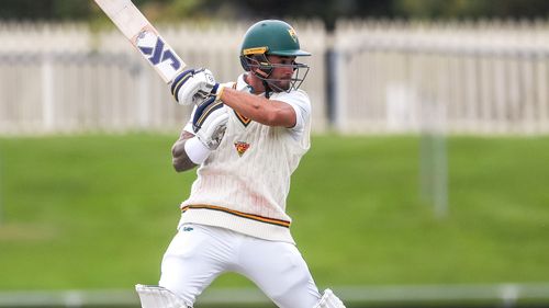 Test Bat Weatherald Back in the Runs But Tasmania in Strife