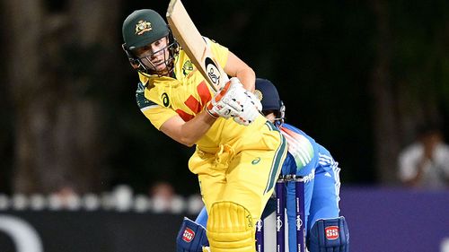 LIVE BLOG: Healy falls on fifty but Aussies in front