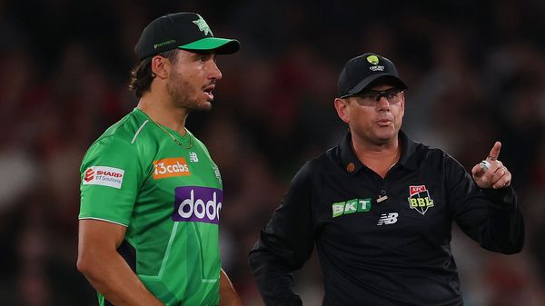 Big Bash batters to benefit from change to over-rate penalties